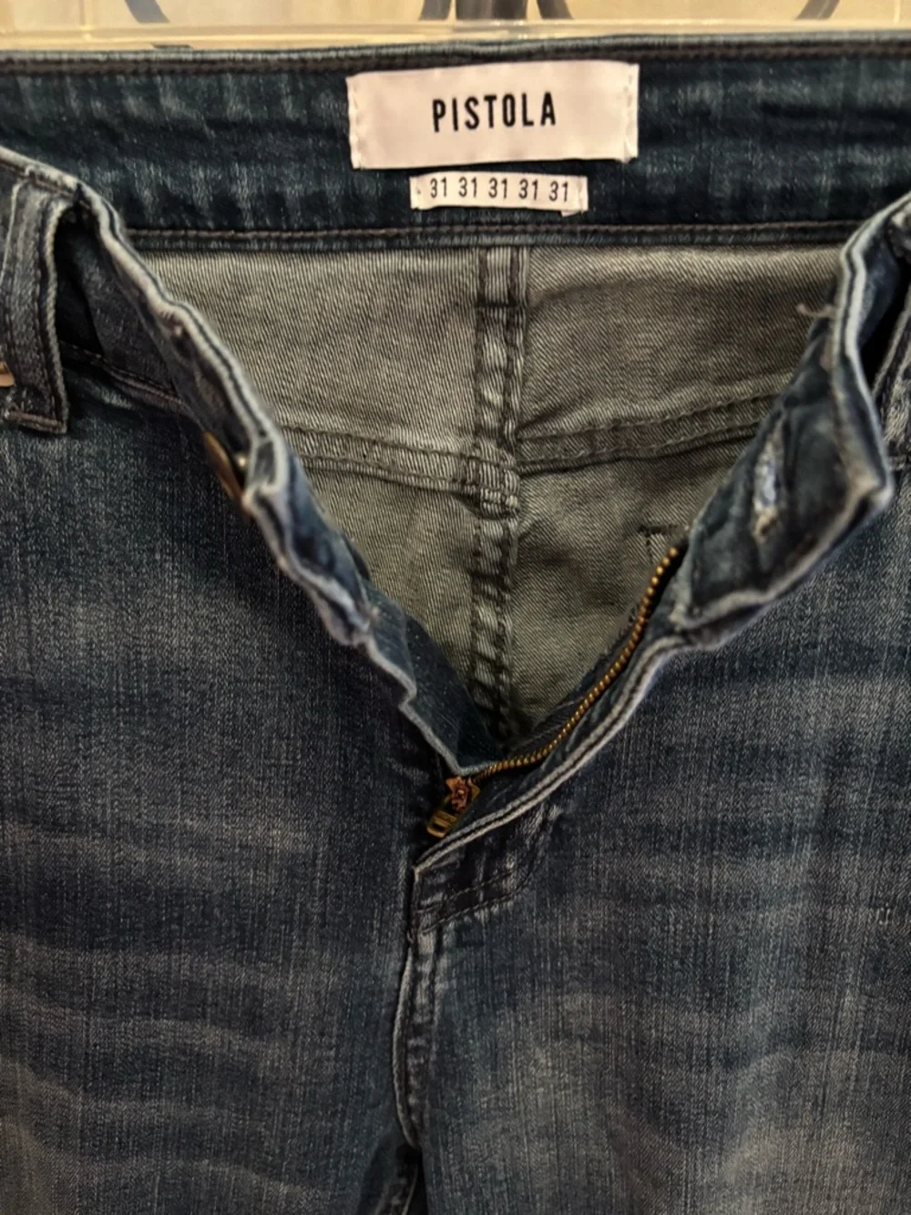 pistola‎ Distressed Indigo Jeans Zipper detail at ankles 💙Size 31
